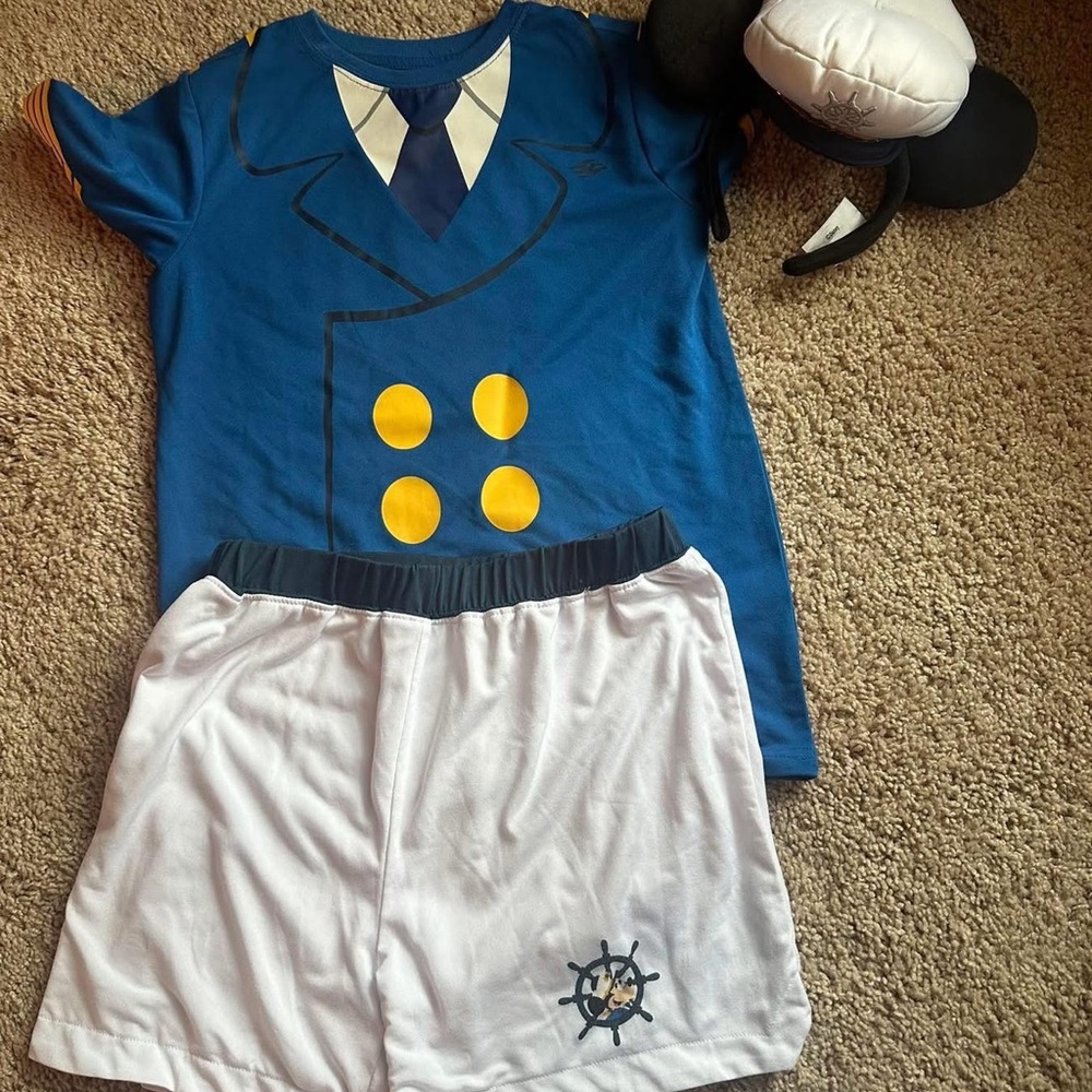 Disney Cruise Line child medium Mickey outfit